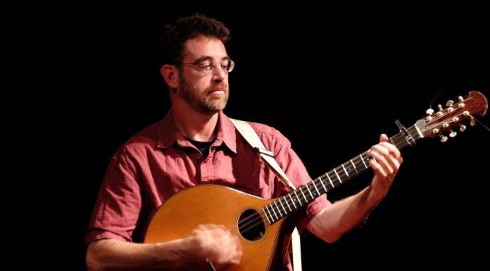 Iniciativa pol Asturianu llamenta la muerte del músicu Elías García, comprometíu col idioma y la cultura d’Asturies