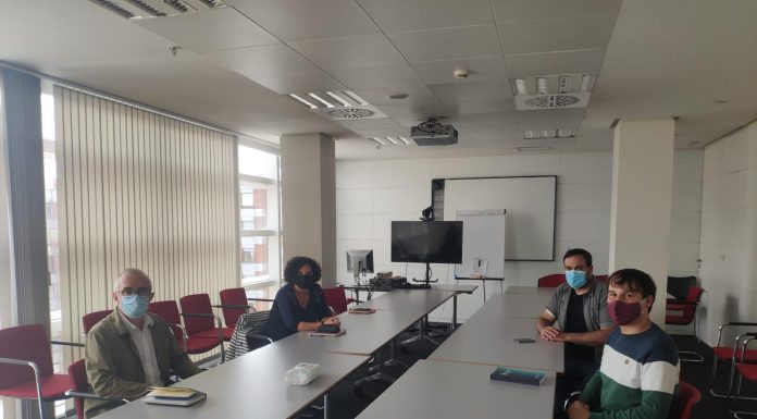 Iván Llera: “Insistimos a la Conseyera de Cultura la importancia de facer normal l’usu del asturianu en tola acción del Gobiernu d’Asturies”