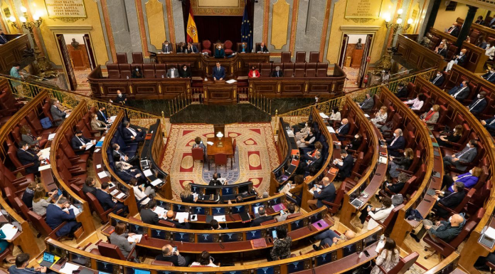 El Congresu de los Diputaos sofita’l puntu de la PNL que pidía la oficialidá de la llingua asturiana