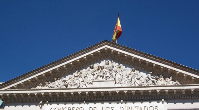 Iniciativa pol Asturianu llamenta la postura de Paloma Gázquez por oponese a la creación de la especialidá docente d’asturianu