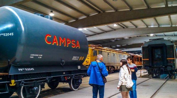 Iniciativa pol Asturianu reclama que les pruebes de capacitación de guía turísticu permitan la especialización n’asturianu