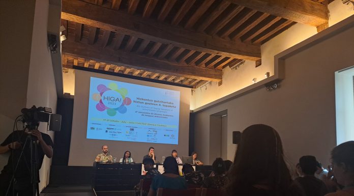 La llingua asturiana va tar presente nel alcuentru HIGA 2023 Iniciativa pol Asturianu participó nos alcuertos de la moceda HIGA 2023