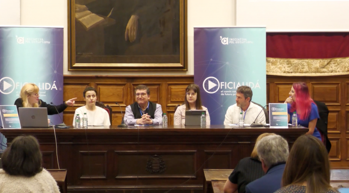 Mesa redonda: del bable nes escueles al asturianu na intelixencia artificial