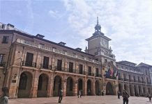 Iniciativa pol Asturianu reclama una rempuesta contundente del Gobiernu d’Uviéu al intentu d’anular la toponimia oficial de la ciudá