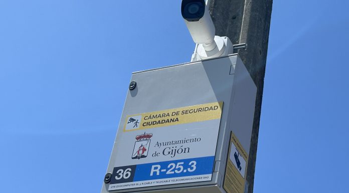 Iniciativa pol Asturianu denuncia l’incumplimientu d’un compromisu pa modificar cartelería cola toponimia deturpada en Xixón