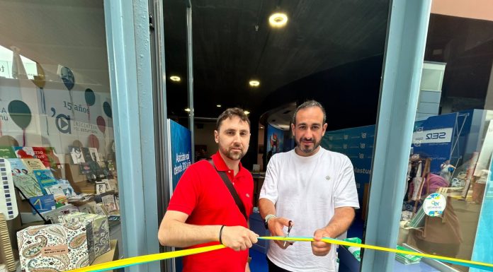 Iniciativa pol Asturianu celebra 15 años de trabayu pol idioma nel so espaciu de la FIDMA