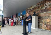 Pregón del V Día de la Llingua Asturiana na FIDMA, a cargu de Pachi Poncela